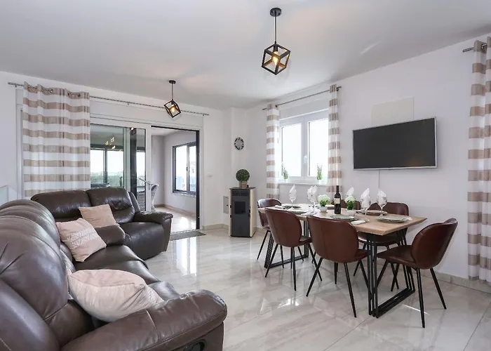 Luxury Isabell דירה זאטון